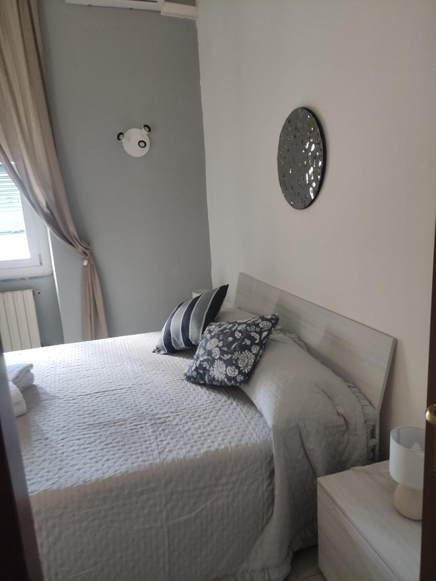 Апартаменти Traveller House Ла-Спеція Екстер'єр фото