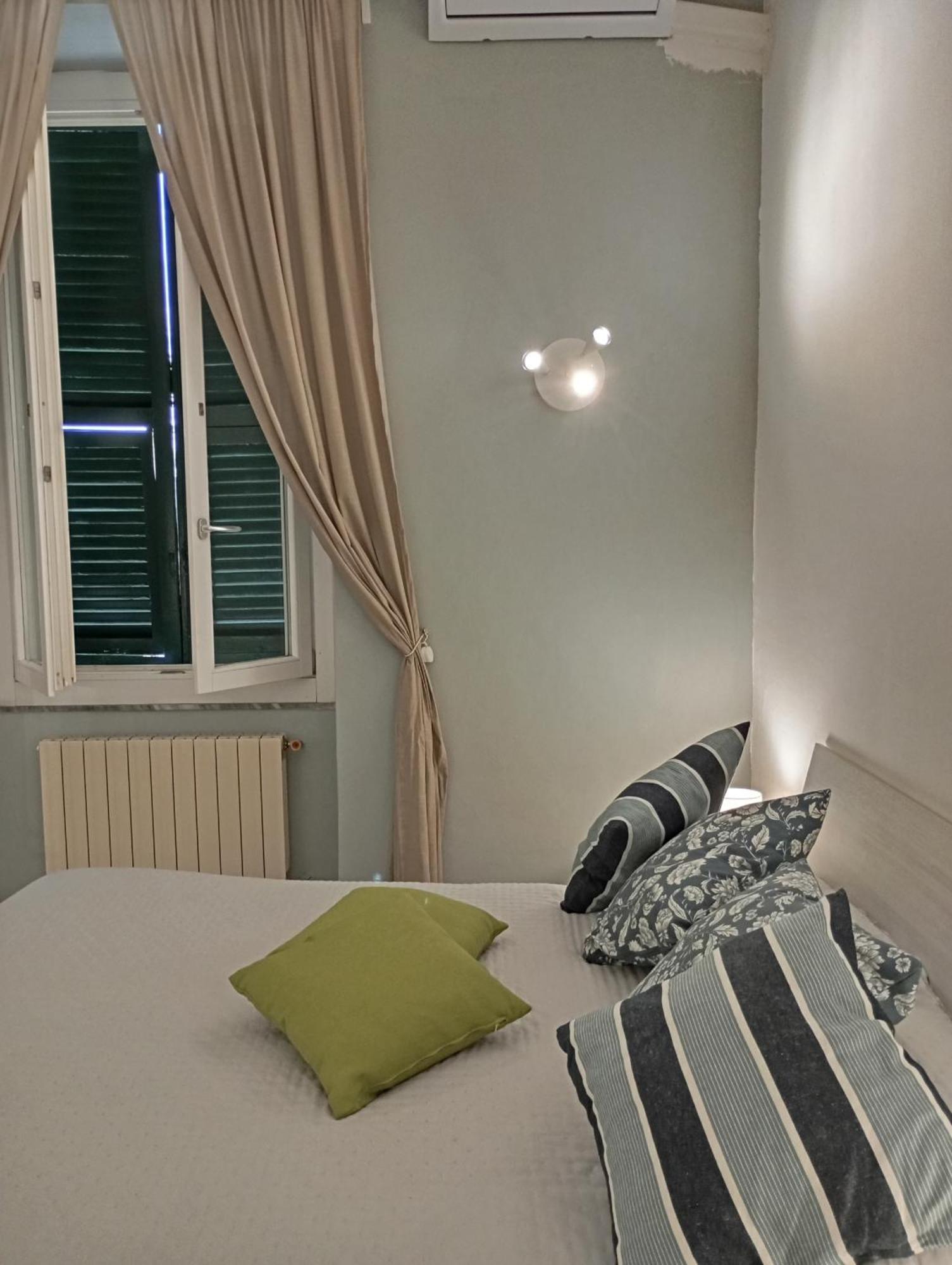 Апартаменти Traveller House Ла-Спеція Екстер'єр фото